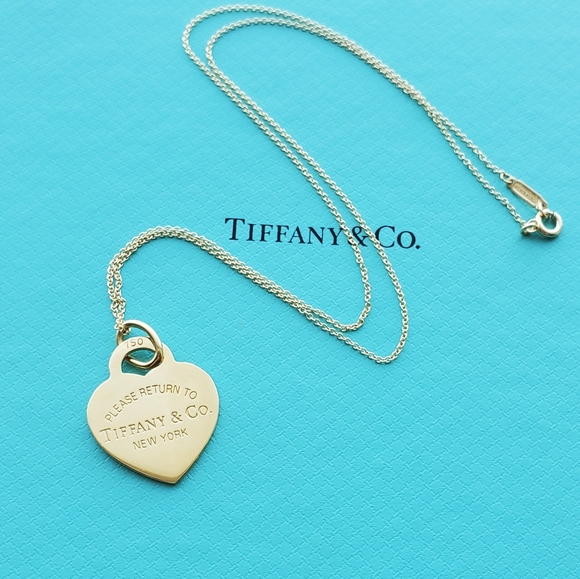 Tiffany & Co. Jewelry - ⚠️18k medium heart tag pendant necklace
